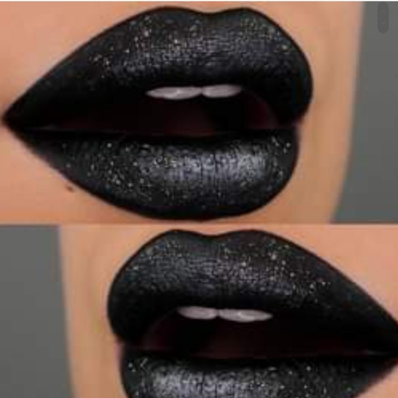 🌟🕷CASTLE Black 🌑 Moon Liquid Matte Lipstick NWT - Picture 3 of 6